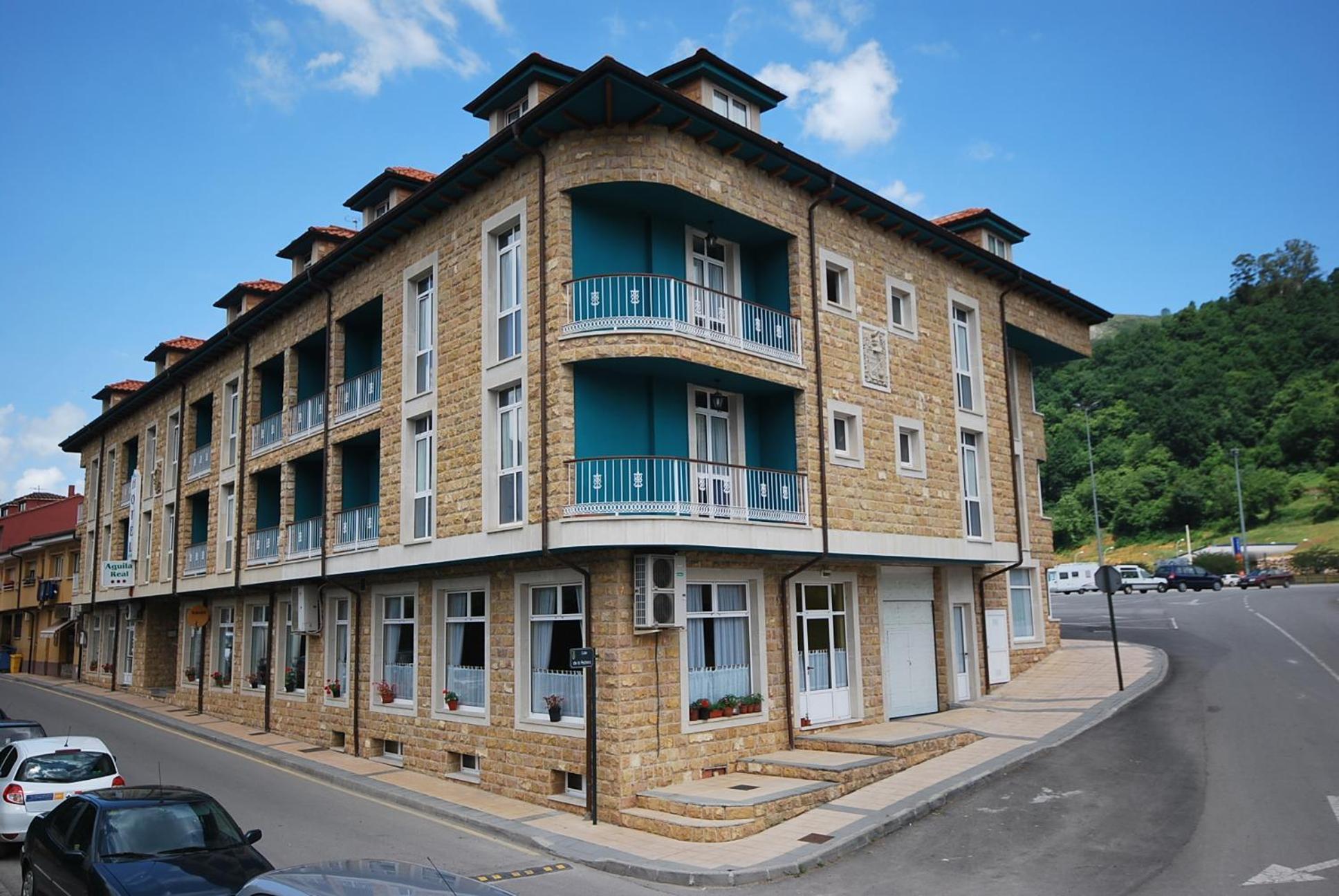 Hotel Aguila Real Onís المظهر الخارجي الصورة