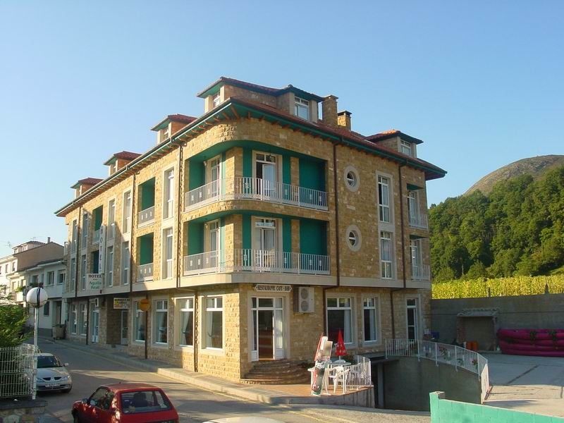 Hotel Aguila Real Onís المظهر الخارجي الصورة