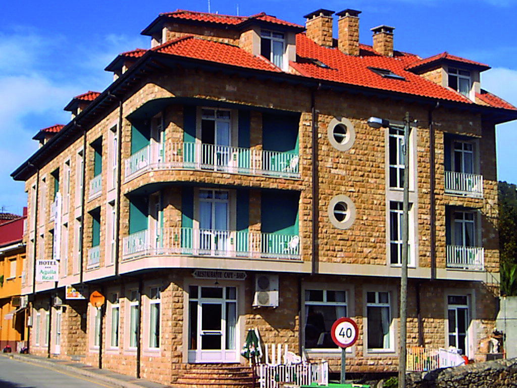 Hotel Aguila Real Onís المظهر الخارجي الصورة